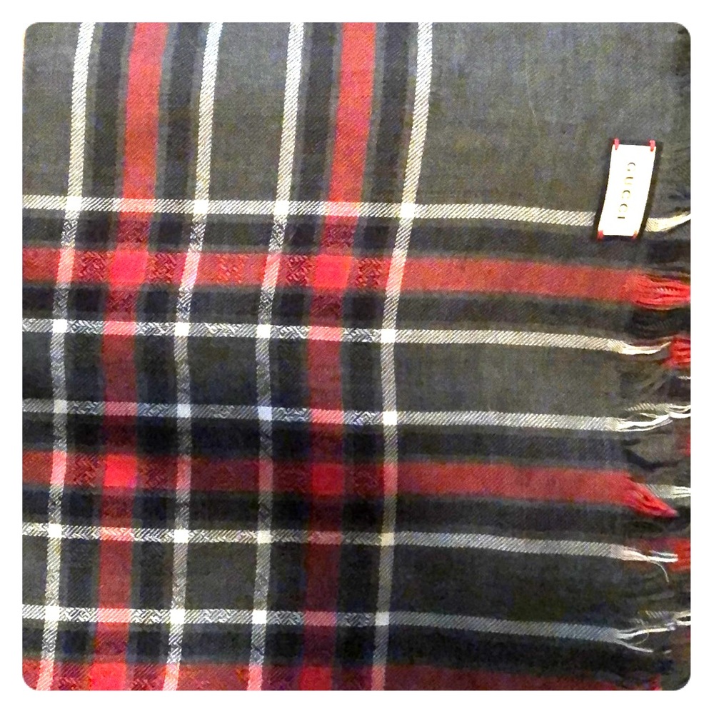 Gucci scarf!!!